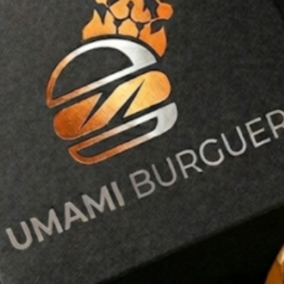 Umami Burguer - logo